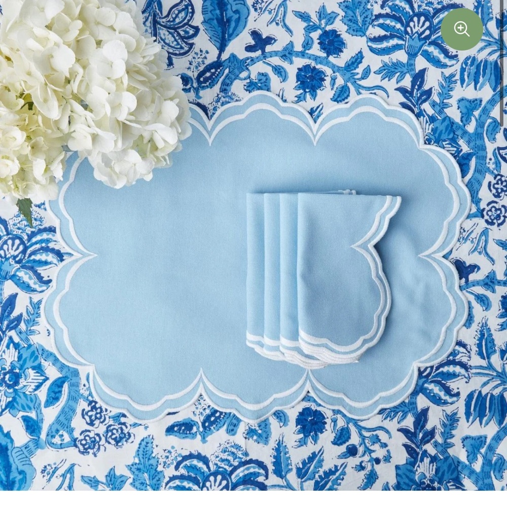 ❤️ SERENA CORNFLOWER BLUE PLACEMATS (SET OF 4) - Picture 2 of 5